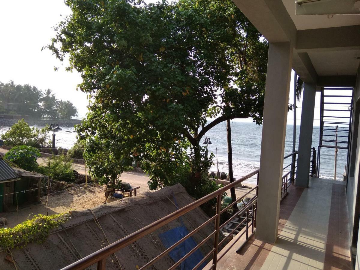 Sea View Holiday Home Malvan Exterior photo